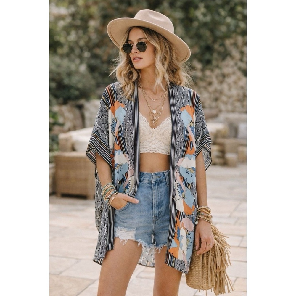 Max Studio Short Sleeves Ruana Black Orchid Print Kimono Open Cardigan Cover-Up